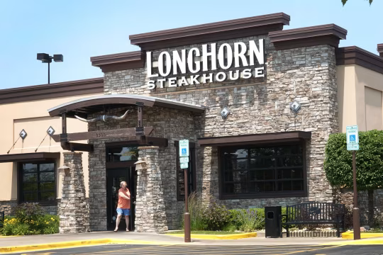 达登餐饮营收上涨，LongHorn Steakhouse成增长主力