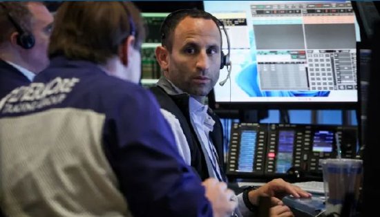 盘前：纳指期货跌0.3% 油价重返100美元上方